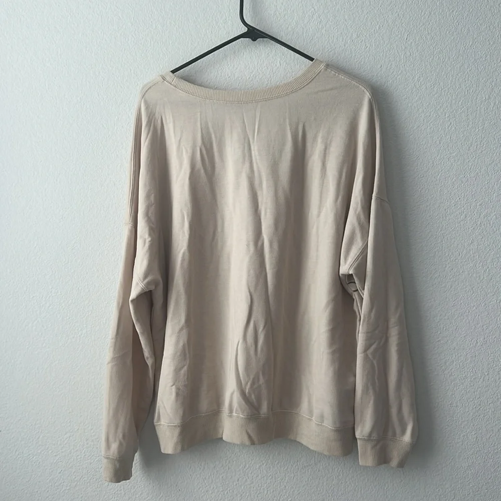 Juniors Mickey Mouse Crewneck - XL - Picture 6 of 6